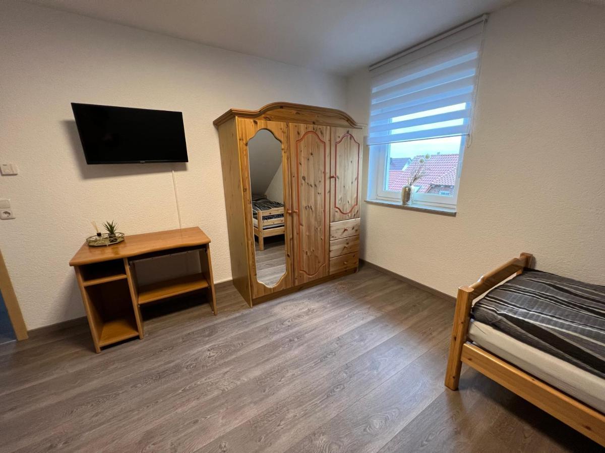 Ferienwohnung Loewen Wabern Экстерьер фото